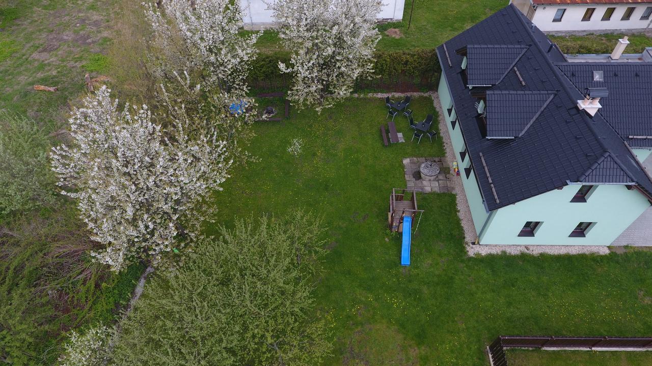 Apartmanove Ubytovani V Koutech Loučná nad Desnou エクステリア 写真