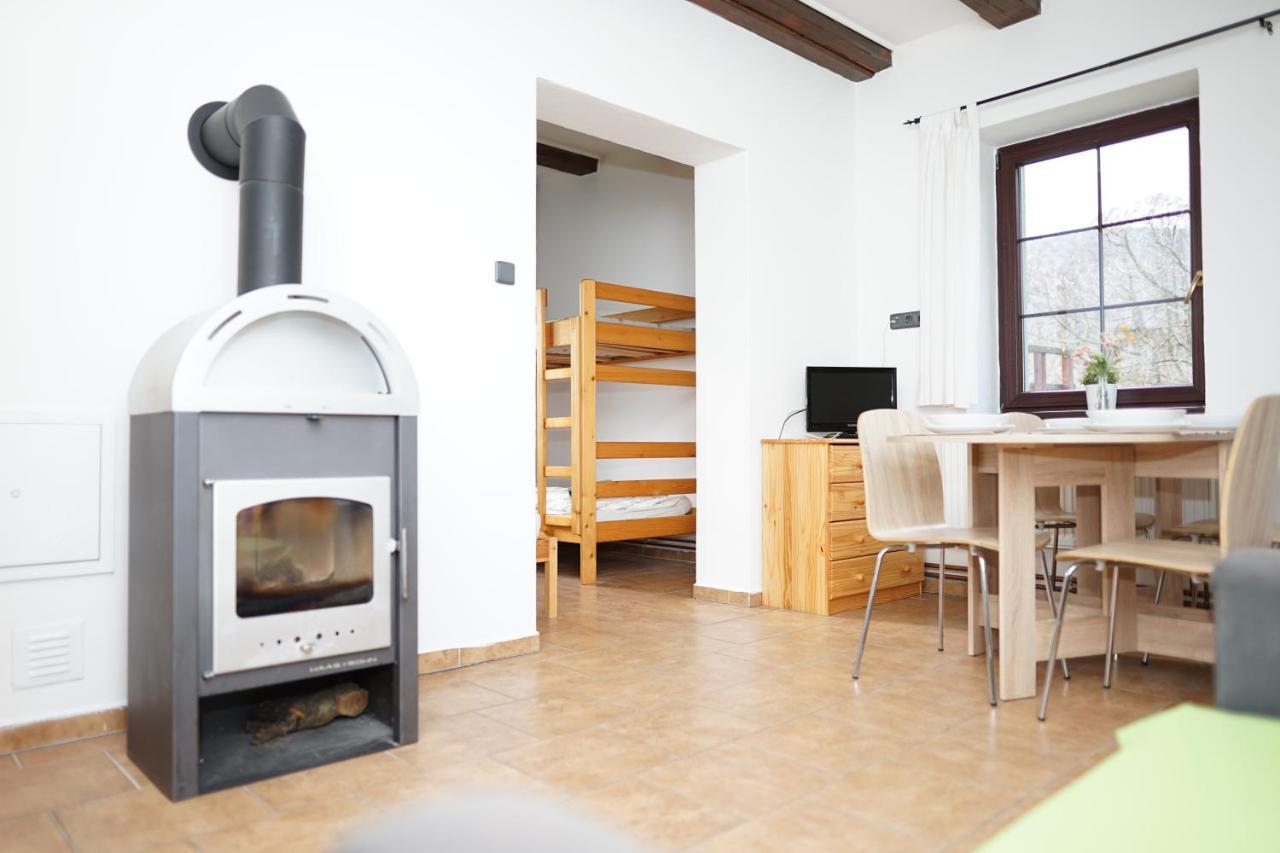 Apartmanove Ubytovani V Koutech Loučná nad Desnou エクステリア 写真
